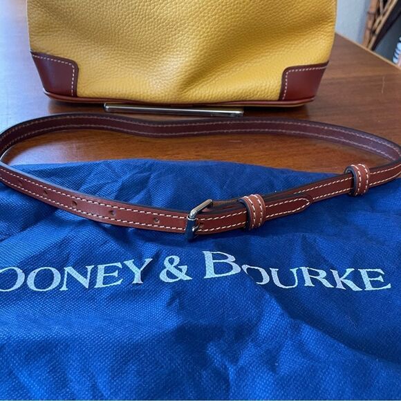 NWOT Dooney & Bourke Pebbled Leather Dandelion Crossbody Purse - Picture 13 of 16